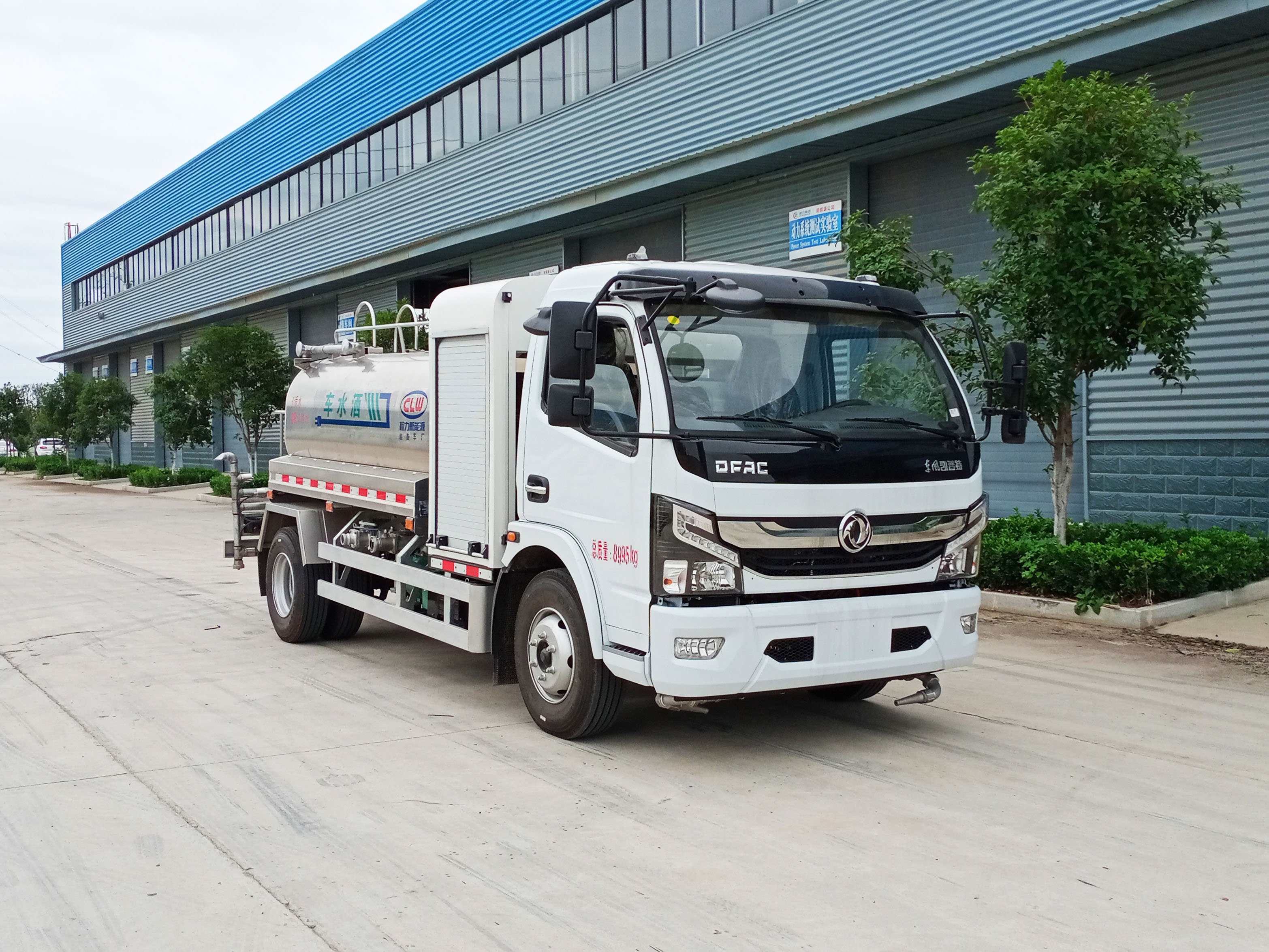 東風凱普特3.94方多功能綠化噴灑車